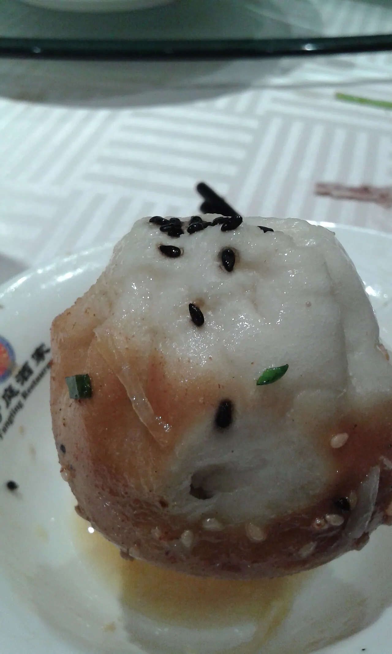 Shengjian — Shanghai pan-fried pork buns with crisp golden bottoms