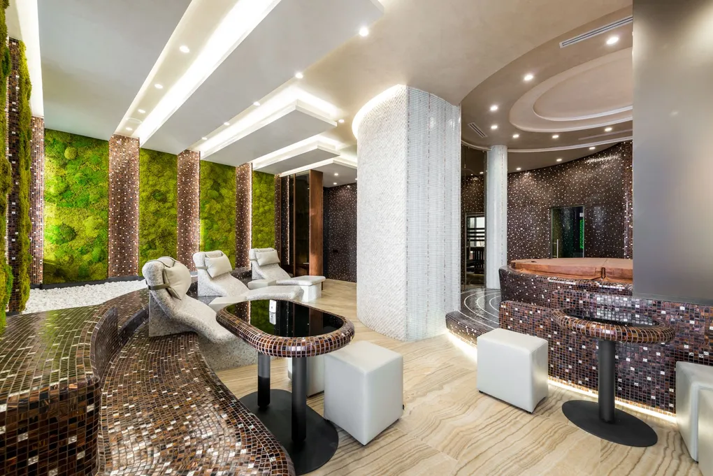 Northern China Bathhouse Culture: A Full Day to Soak, Scrub, Eat & Play